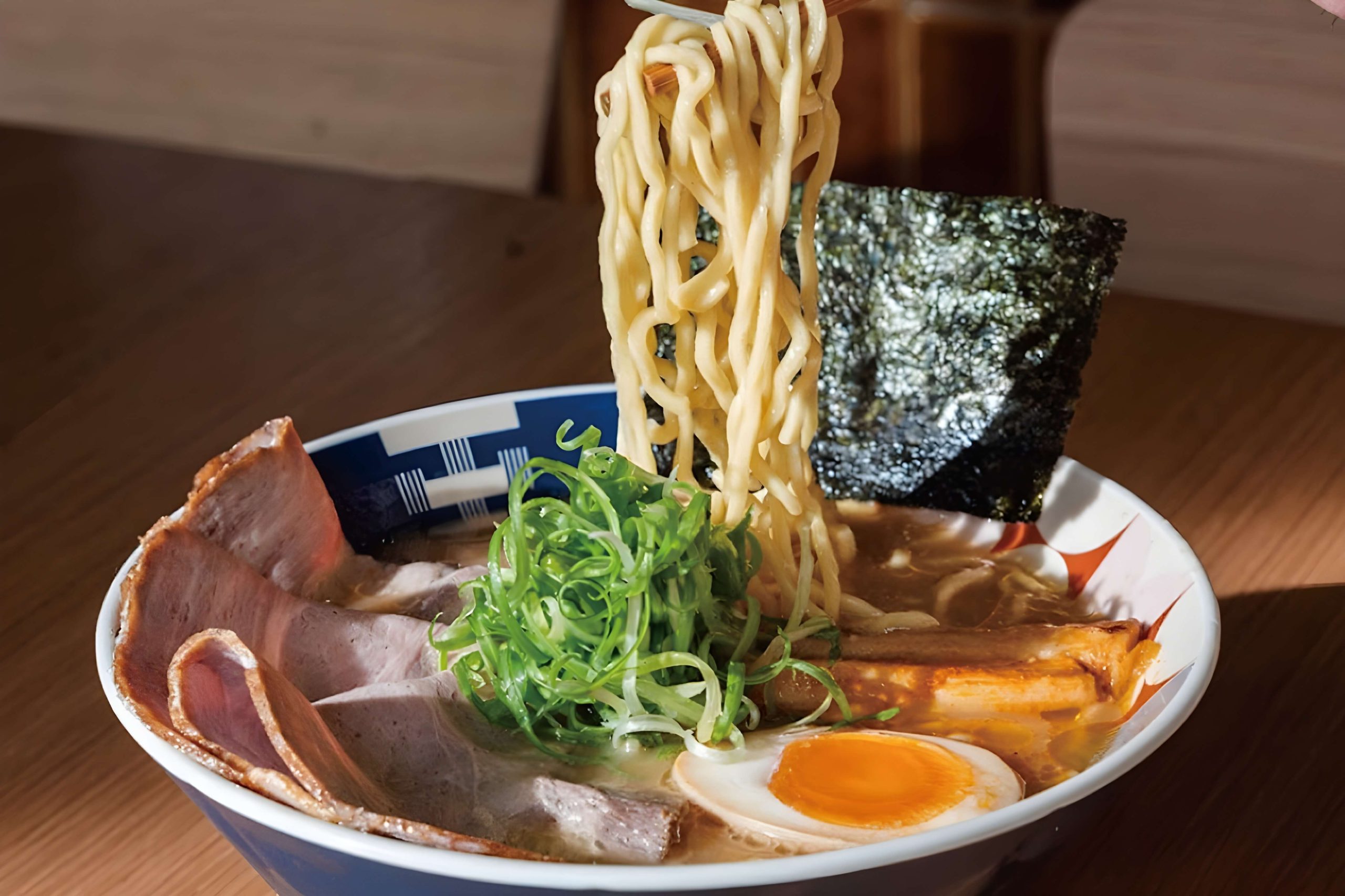 屯ちんメキシコ店のラーメン３